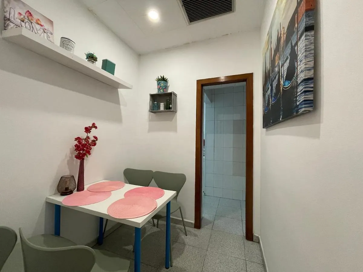 Plaza Universidad Rooms Barcelona 0*,