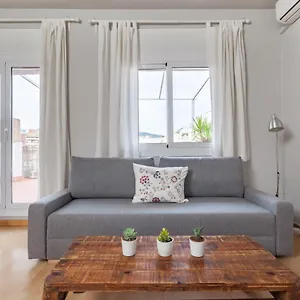 https://apt-penthouse-camp-nou.top-hotels-tarragona.com
