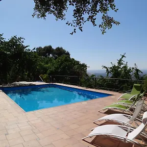 https://apartamentos-arroyo-parrilla.es-andalucia.com