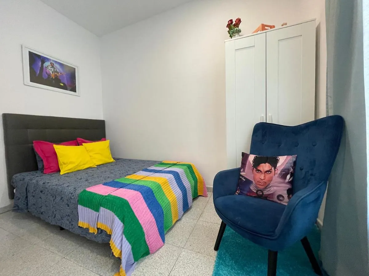 Plaza Universidad Rooms Barcelona 0*,  Spain