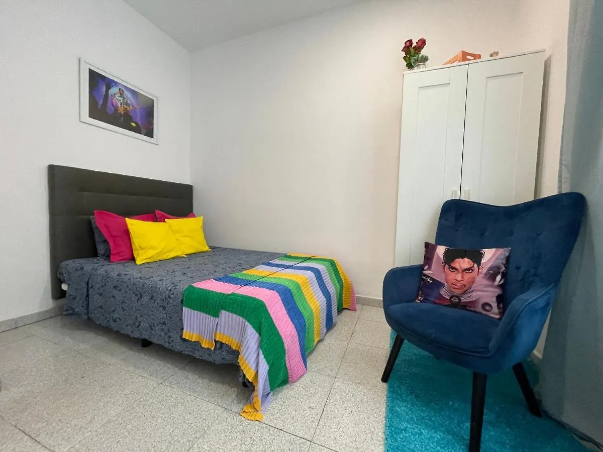 Plaza Universidad Rooms Barcelona Hostel
